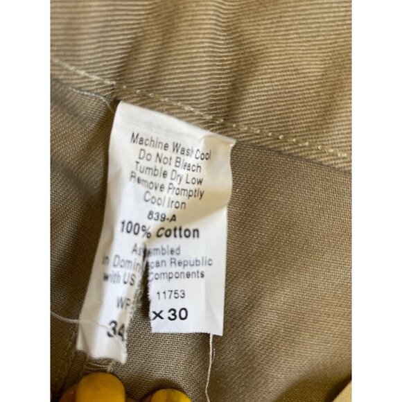 Clipper Adventure Bound Mens Double Pleat Shorts 100% Cotton Wrinkle Free Khaki - Picture 3 of 4